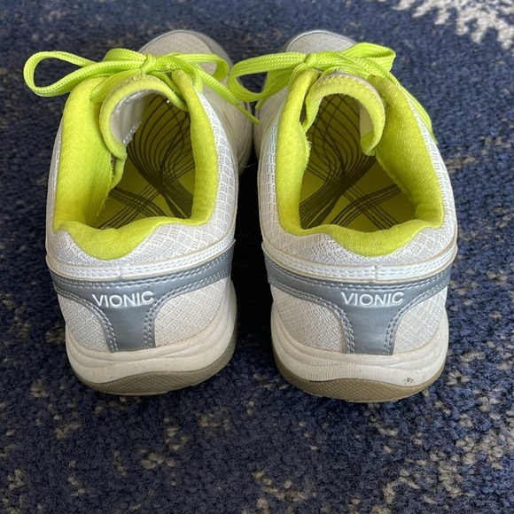 Vionic 1st Ray Technology sneaker - Picture 5 of 7